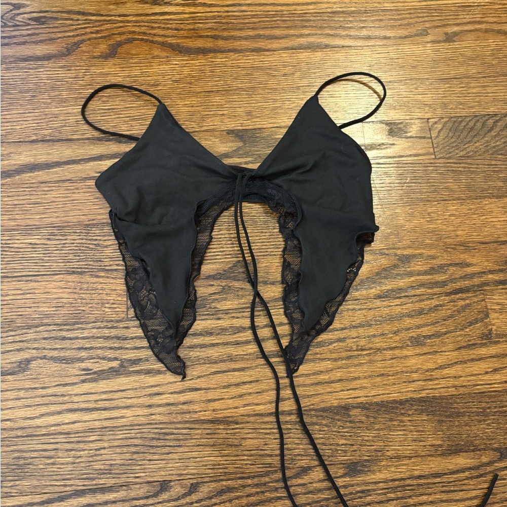 SHEIN Black Strappy Lace Crop Top